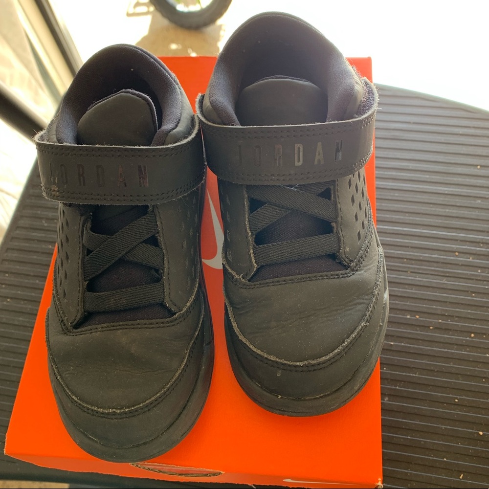 Boys black Jordan 10c